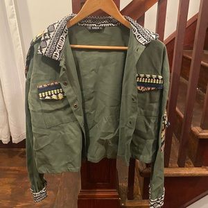 Tribal detailed cropped jacket